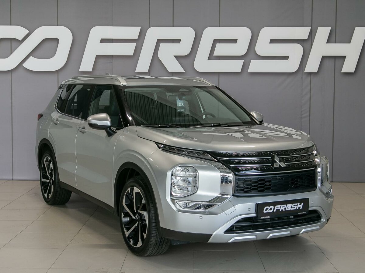 Открыть фотографии: Mitsubishi Outlander IV
