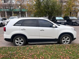 2017 Kia Sorento II Рестайлинг, белый, 1650000 рублей, вид 4