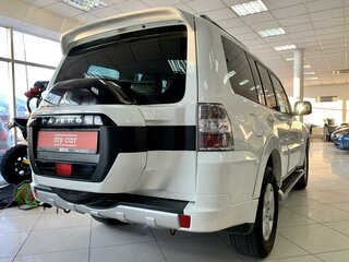 2014 Mitsubishi Pajero IV Рестайлинг 2, белый, 2100000 рублей, вид 4