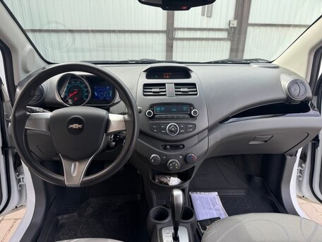 2023 Chevrolet Spark III (M300) Рестайлинг, белый, 1250000 рублей, вид 5