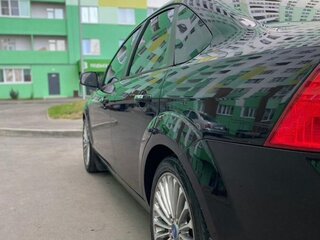 2011 Ford Focus II Рестайлинг, чёрный, 700000 рублей, вид 4