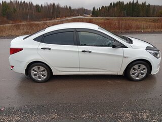 2016 Hyundai Solaris I Рестайлинг, белый, 670000 рублей, вид 2