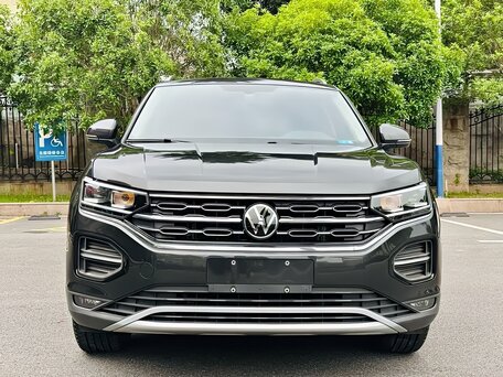 2022 Volkswagen Tayron I, чёрный, 2100000 рублей, вид 2
