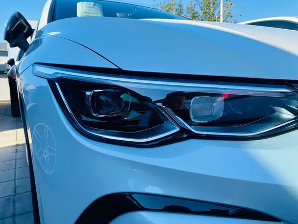 2024 Volkswagen Golf VIII, белый, 1920007 рублей - вид 7
