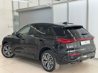 2026 Audi Q5 L III (GU), чёрный, 6340000 рублей, вид 4