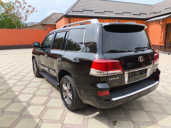 2014 Lexus LX 570 III Рестайлинг, чёрный, 7999999 рублей - вид 4