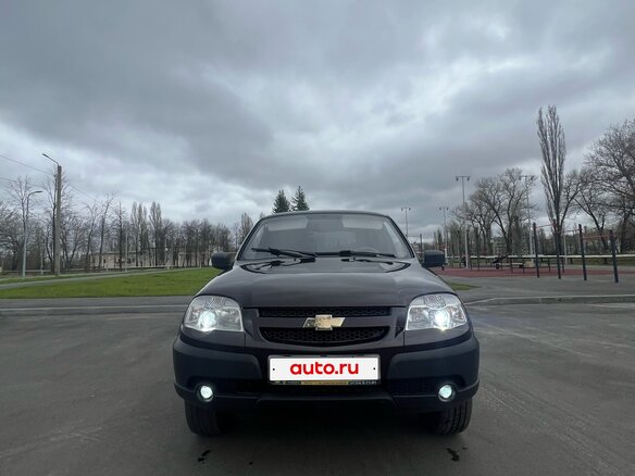 2013 Chevrolet Niva I Рестайлинг, коричневый, 550000 рублей