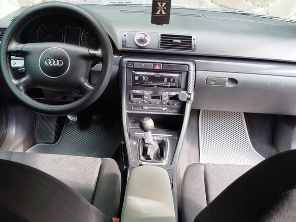 2001 Audi A4 II (B6), серебристый, 650000 рублей - вид 11