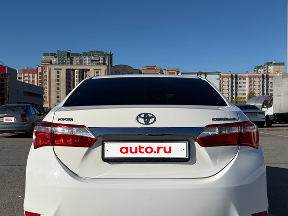 2013 Toyota Corolla XI (E160, E170, E180), белый, 1350000 рублей - вид 3