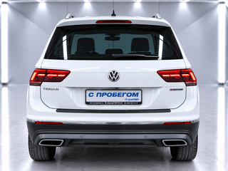 2018 Volkswagen Tiguan II, белый, 1945000 рублей, вид 3