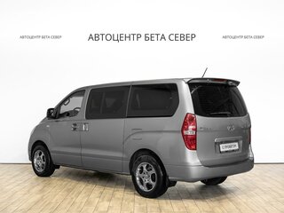2016 Hyundai Grand Starex I Рестайлинг, серый, 2295000 рублей, вид 4