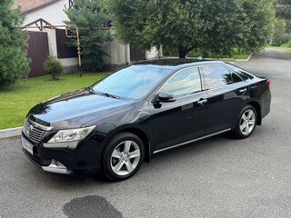 2012 Toyota Camry VII (XV50), чёрный, 1790000 рублей, вид 1