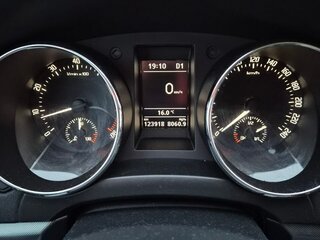 2015 Skoda Yeti I Рестайлинг, чёрный, 1190000 рублей, вид 4