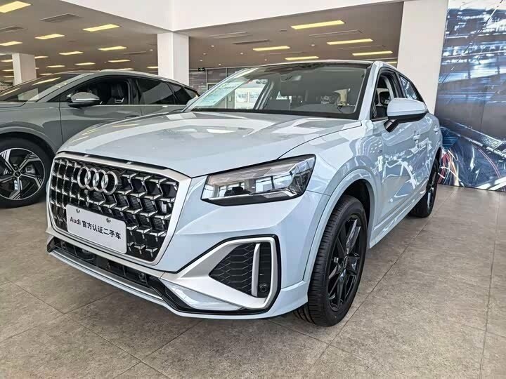 Открыть фотографии: Audi Q2 I Рестайлинг