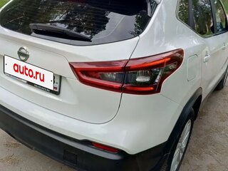 2020 Nissan Qashqai II Рестайлинг, белый, 1880000 рублей, вид 3