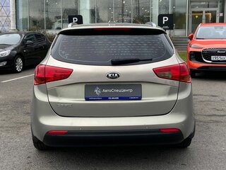 2017 Kia Ceed II Рестайлинг, бежевый, 1318000 рублей, вид 4
