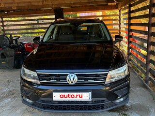 2018 Volkswagen Tiguan II, чёрный, 2185000 рублей, вид 2