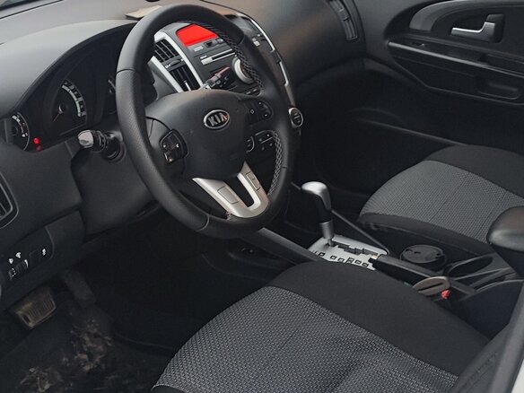 2011 Kia Ceed I Рестайлинг, серебристый, 890000 рублей - вид 4