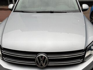 2015 Volkswagen Tiguan I Рестайлинг, серебристый, 1400000 рублей, вид 1