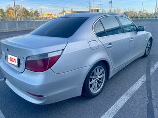 2006 BMW 5 серии 525i V (E60/E61), серебристый, 800000 рублей, вид 5