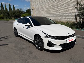 2020 Kia K5 III, белый, 2900000 рублей, вид 1