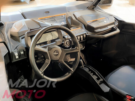 2025 BRP Can-Am Commander Max XT, чёрный, 4430000 рублей, вид 5