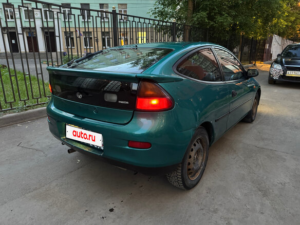 1997 Mazda 323 V (BA), зелёный, 255000 рублей - вид 3