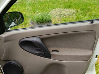 2011 Lada (ВАЗ) Kalina I, белый, 380000 рублей, вид 4