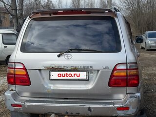 2001 Toyota Land Cruiser 100 Series, серебристый, 1000000 рублей, вид 3