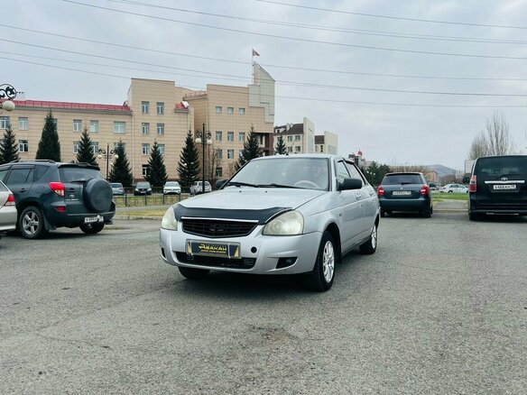 2010 Lada (ВАЗ) Priora I, серый, 299999 рублей - вид 2