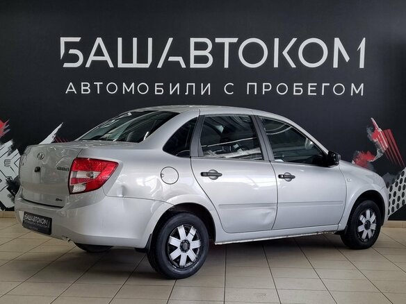 2018 Lada (ВАЗ) Granta I, серебристый - вид 3