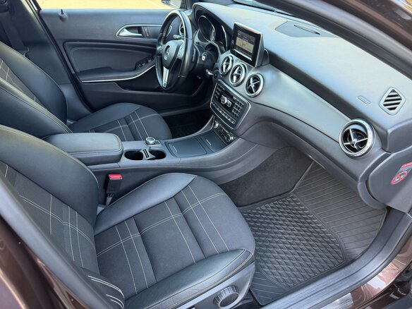 2014 Mercedes-Benz GLA 250 I (X156), коричневый, 1565000 рублей - вид 9