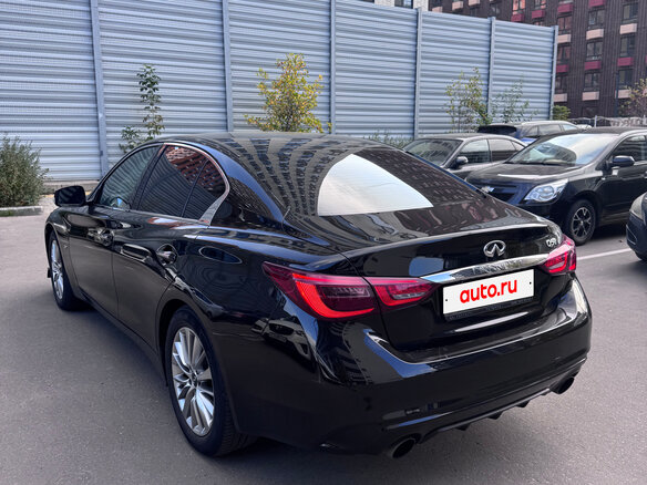 2017 Infiniti Q50 I Рестайлинг, чёрный, 1900000 рублей - вид 5