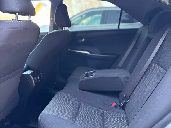2017 Toyota Camry VII (XV50) Рестайлинг, белый, 2050000 рублей - вид 21