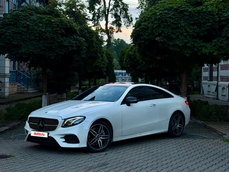 2017 Mercedes-Benz E-Класс 300 V (W213, S213, C238), белый, 3990000 рублей, вид 1