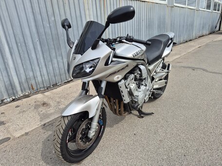 2002 Yamaha FZS1000 Fazer, серый, 375000 рублей, вид 1