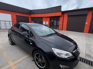 2011 Opel Astra J, чёрный, 630000 рублей, вид 4