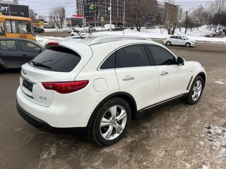 2011 Infiniti FX37 II (S51), белый, 1900000 рублей, вид 3