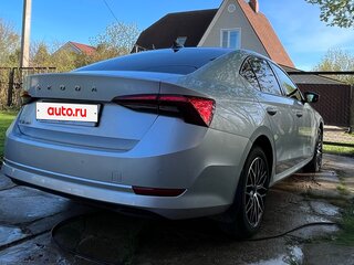 2020 Skoda Octavia IV (A8), серый, 2000000 рублей, вид 4