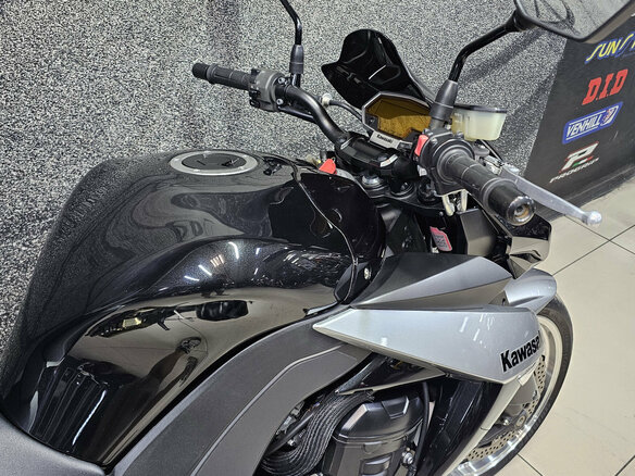 2010 Kawasaki Z 1000, чёрный, 649000 рублей - вид 2