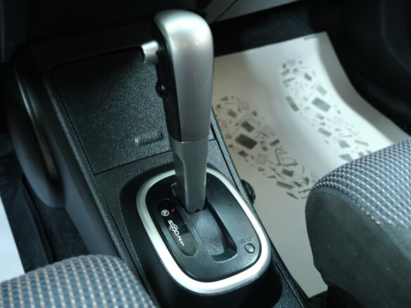2012 Nissan Tiida I Рестайлинг, коричневый - вид 14
