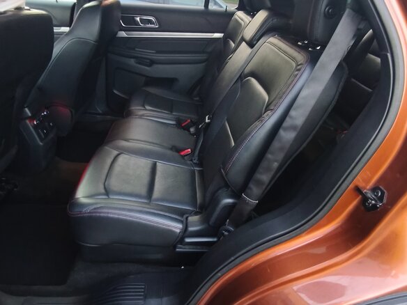 2015 Ford Explorer V Рестайлинг, коричневый, 2150000 рублей - вид 32