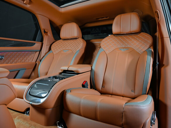 2021 Bentley Bentayga Speed I Рестайлинг, серый - вид 18