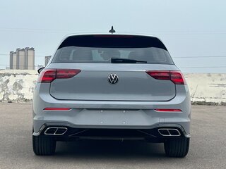 2024 Volkswagen Golf VIII, серый, 2686000 рублей, вид 4