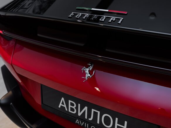 2025 Ferrari 12Cilindri, красный - вид 17