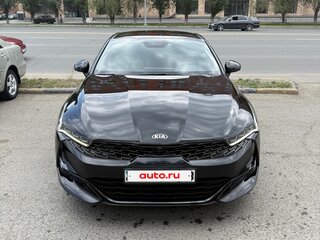 2021 Kia K5 III, чёрный, 2000000 рублей, вид 1