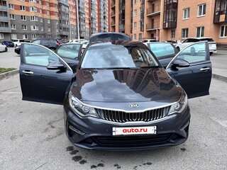 2019 Kia Optima IV Рестайлинг, серый, 1950000 рублей, вид 1