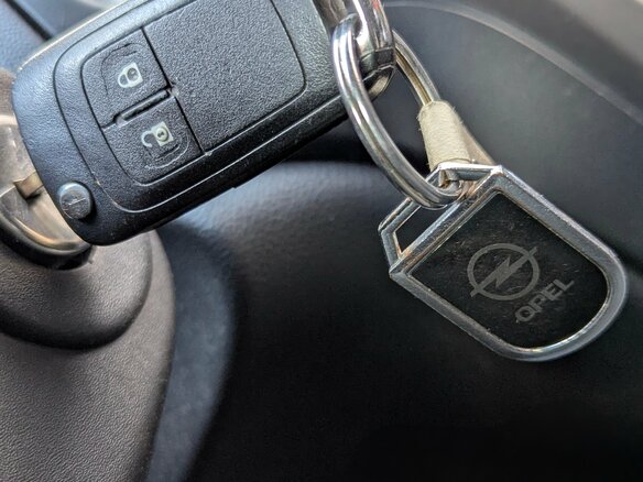2011 Opel Astra J, белый - вид 17