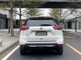 2023 Nissan X-Trail III Рестайлинг, белый, 2260000 рублей, вид 4