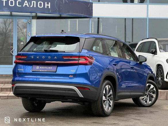 2025 Skoda Kodiaq II, синий, 6150000 рублей - вид 2